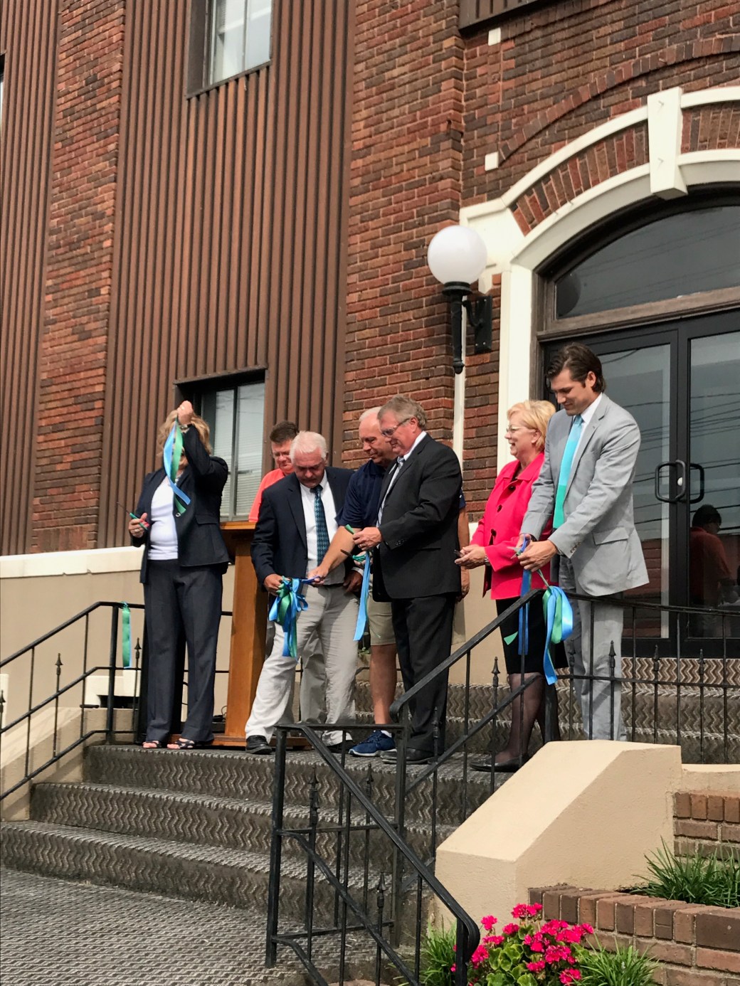 4C8117FE-1C46-422B-B65E-72FC21986D76